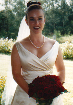 Red Roses.JPG (88325 bytes)