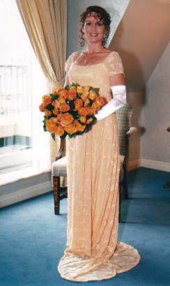Titanic Dress.jpg (85821 bytes)