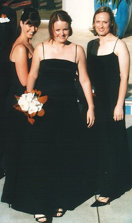 black_bridesmaids1.jpg (24784 bytes)