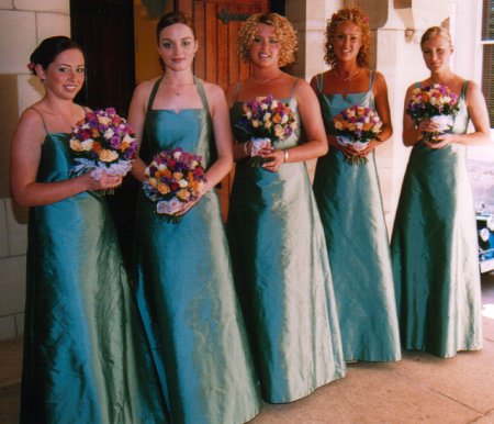 curles and pearls bridesmaids.jpg (41251 bytes)