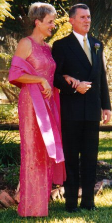 pink dress 2.jpg (29991 bytes)